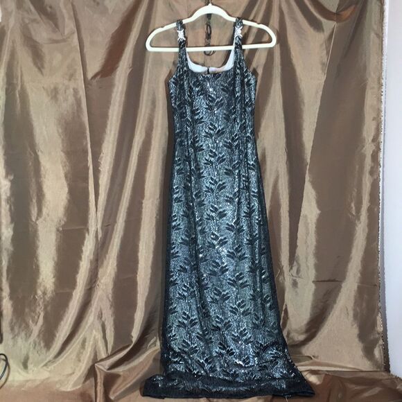 Bari Jay Dresses & Skirts - Bari Jay lace and sequin evening gown.